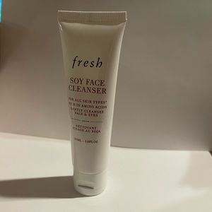 Fresh Soy Cleanser
